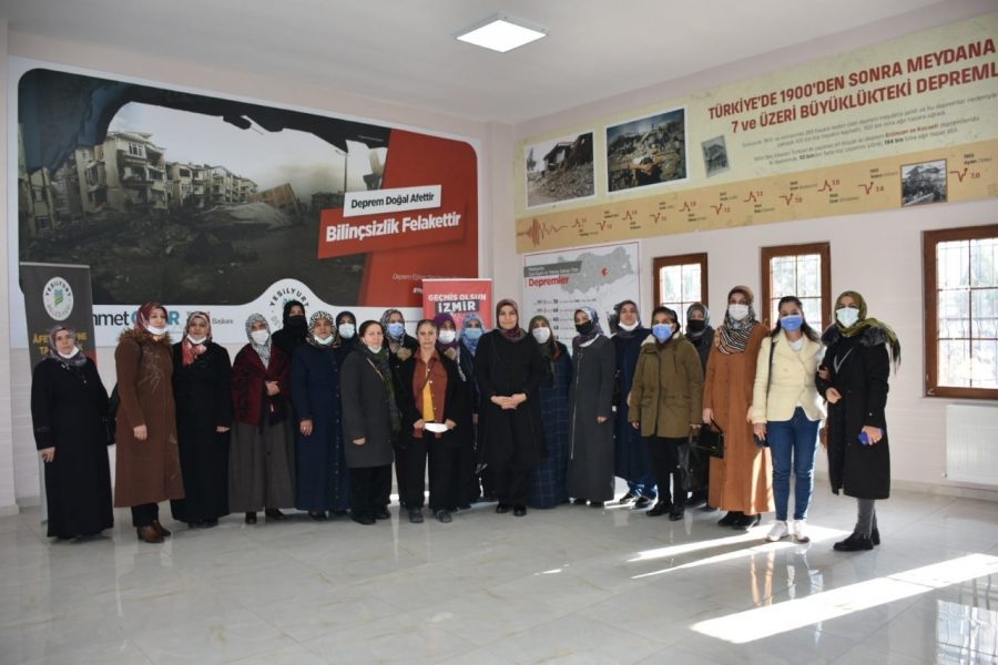 Muhtarların Eşleri Yeşilyurt’taki Yatırım Alanlarını İnceledi