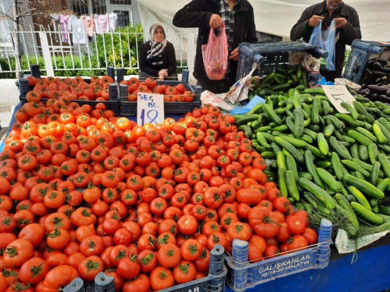 Domates Fiyatları Cep Yakıyor