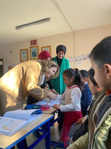 First Leydi Şahin’den Köy Okuluna Ziyaret