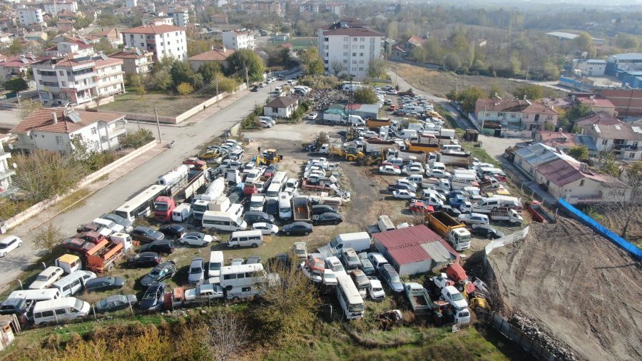 Araç Mezarlığında 500 Milyonluk Servet Çürüyor