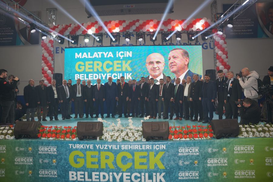 Gelecek Partisi’nden İstifa Eden Bin 80 Kişi Ak Partiye Geçti