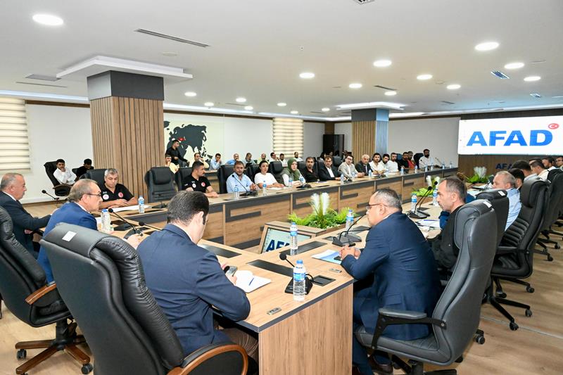 Vali Seddar Yavuz Başkanlığında Kırsal Deprem Konut Projeleriyle İlgili İstişare ve Değerlendirme Toplantısı Gerçekleştirildi