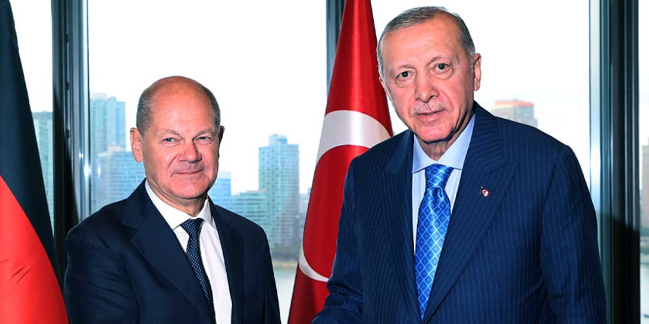 Cumhurbaşkanı Erdoğan, New York’taki Türkevi’nde Pezeşkiyan ve Scholz ile görüştü