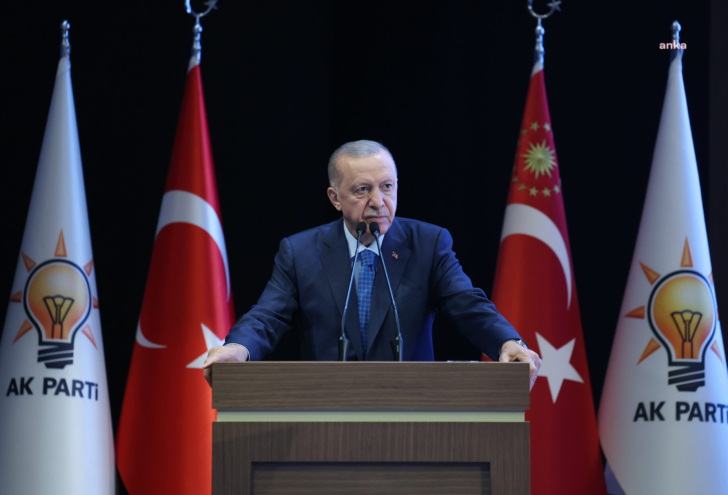 Erdoğan’dan AK Parti kongrelerine mesaj: Güçlenerek yolumuza devam edeceğiz