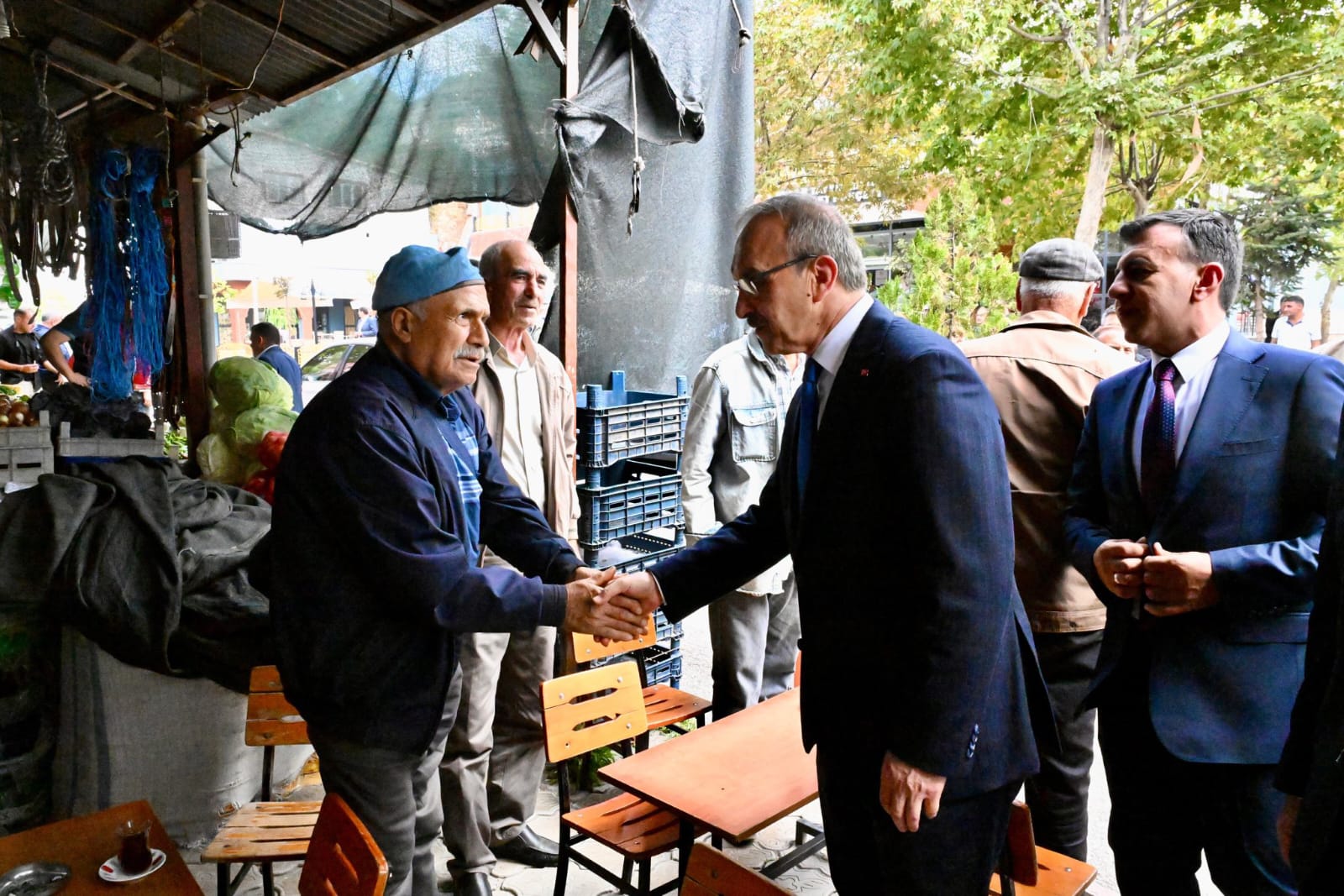 Vali Seddar Yavuz  Pütürge de Çarşı Ziyareti ve  Muhtarlar Toplantısı Yaptı