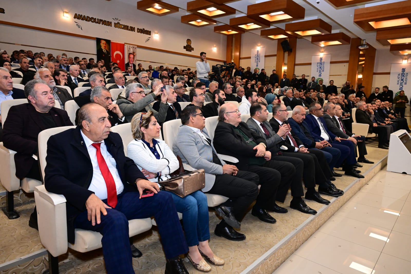 Başkan Er; “MALATYA’YA 6 AYDA 15 MİLYAR TÜRK LİRASI YATIRIM YAPTIK”