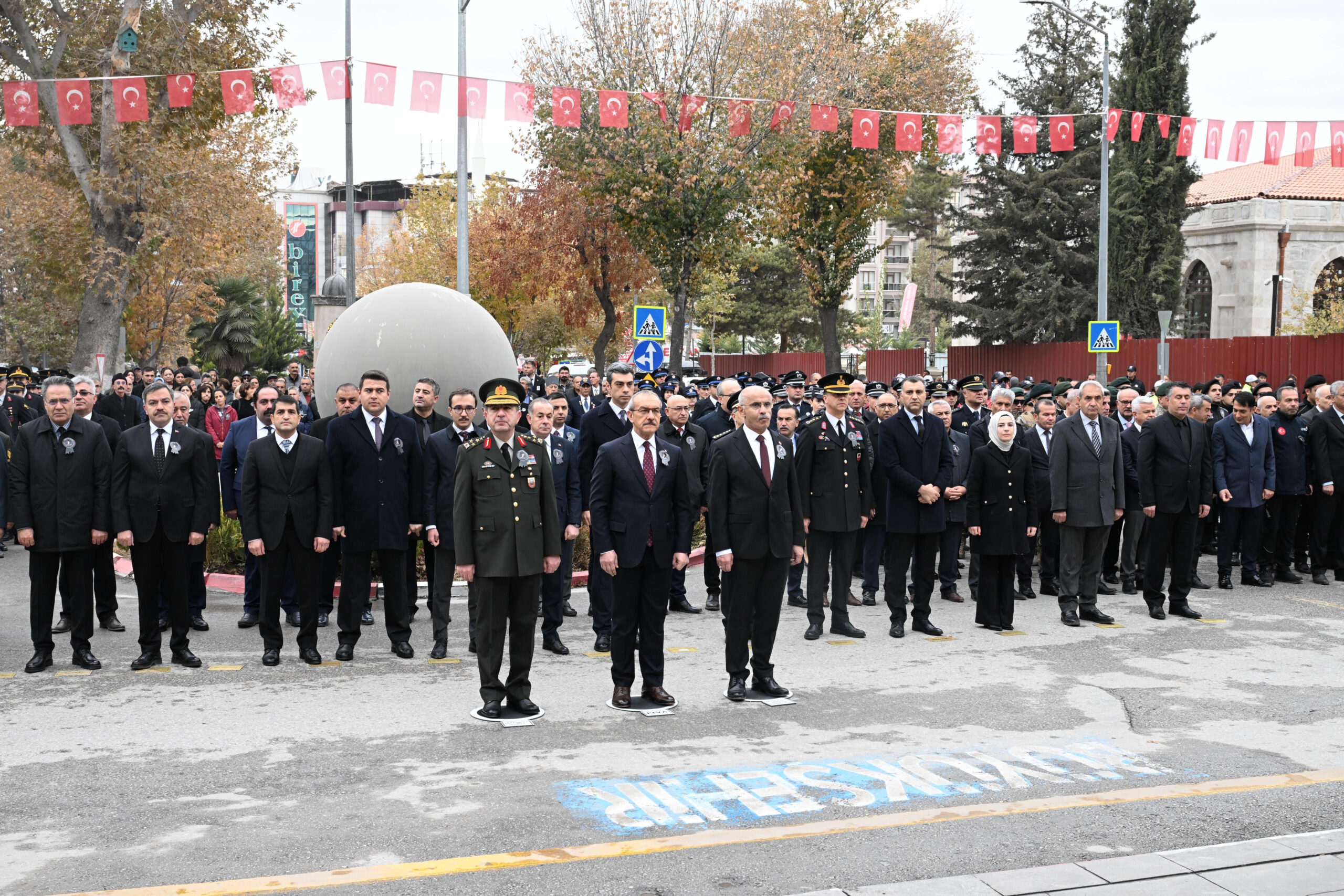 Malatya’da 10 Kasım da Gazi Mustafa Kemal Atatürk minnetle anıldı