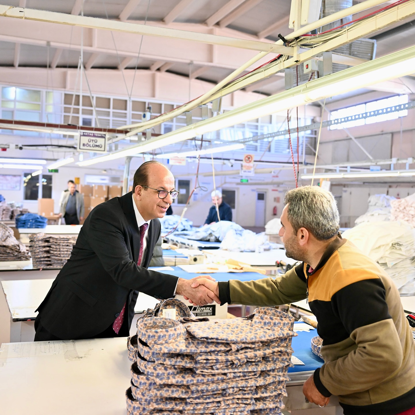 BAŞKAN GEÇİT, İSTİHDAMA VE ÜRETİME KATKI SUNAN FABRİKALARDA İNCELEMELERDE BULUNDU “Fabrikalarımız, Ekonominin Belkemiğidir”