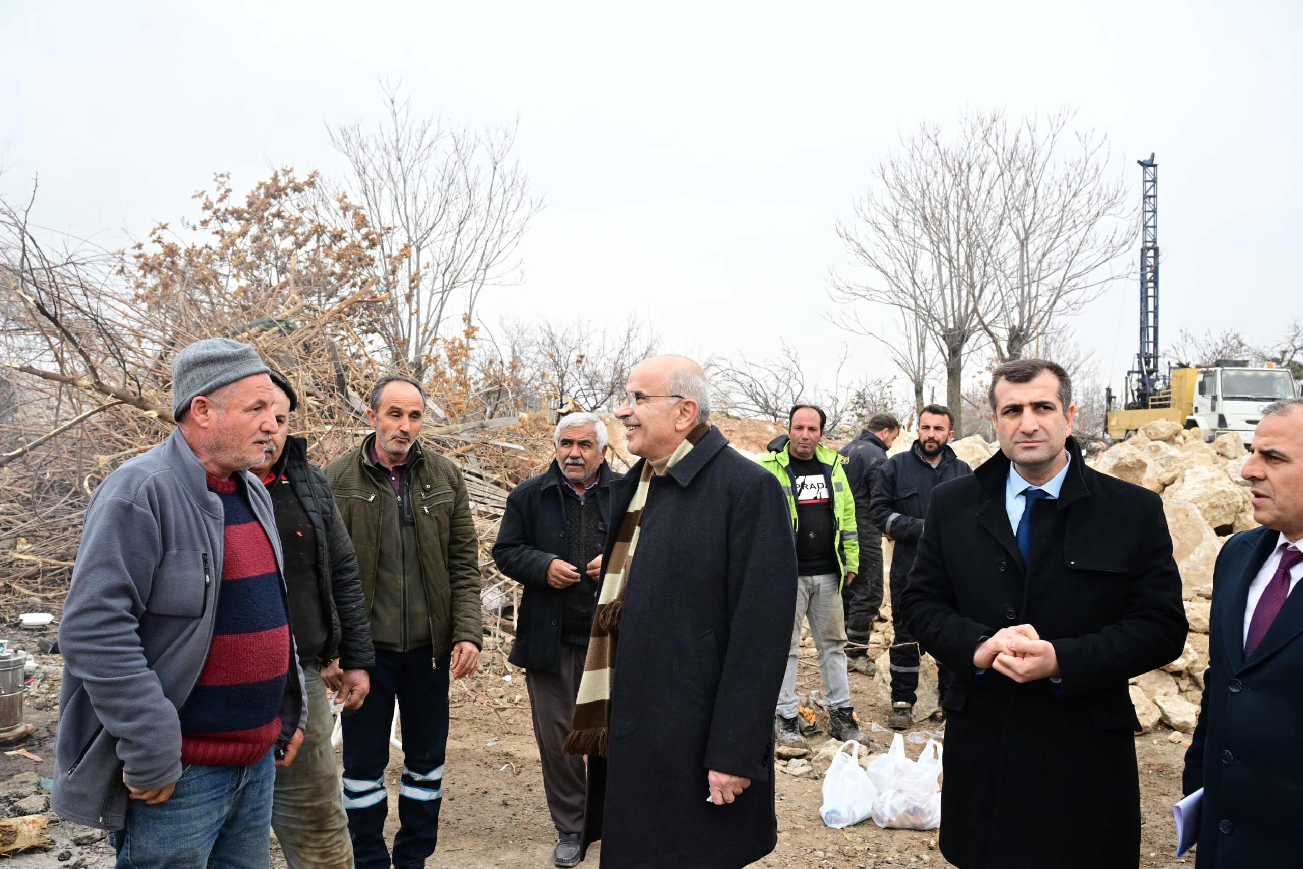 Başkan Er, Taştepe Mahallesi Rezerv Alanında İncelemelerde Bulundu 29. REZERV ALANI BEŞ ETAP HALİNDE İNŞA EDİLECEK