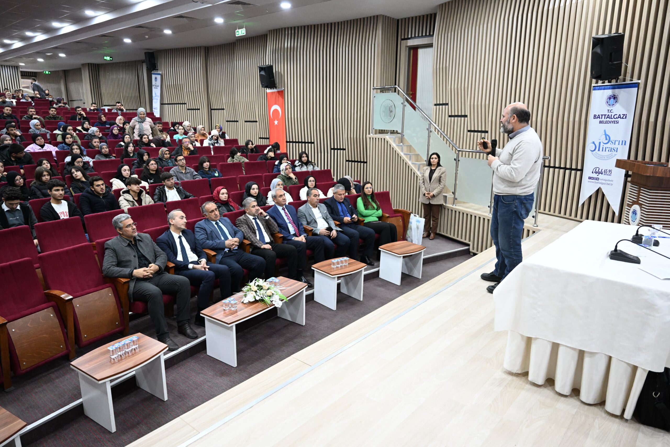 Filistin’in Sessiz Çığlığı Battalgazi’de Yankılandı