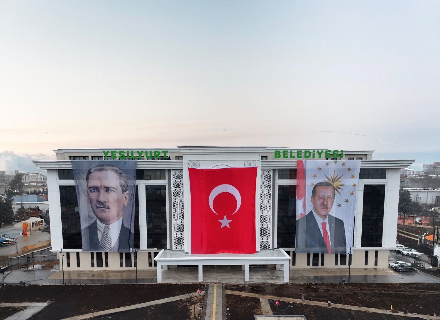 Cumhurbaşkanı Erdoğan, Yeşilyurt Belediyesi Yeni Hizmet Binasının Resmi Açılışını Yaptı