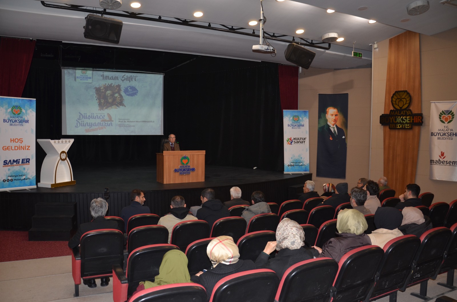 “Düşünce Dünyamızın Mimarları” Konferanslar Serisinde İMAM ŞAFİİ ANLATILDI